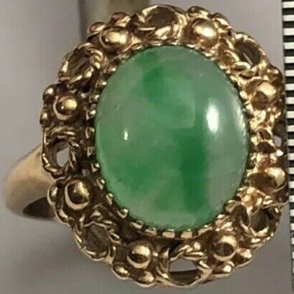 Stunning Estate VNT Solid 10K Yellow Gold Jade Jadeite Cabochon Ring Size 7 - Picture 3 of 13